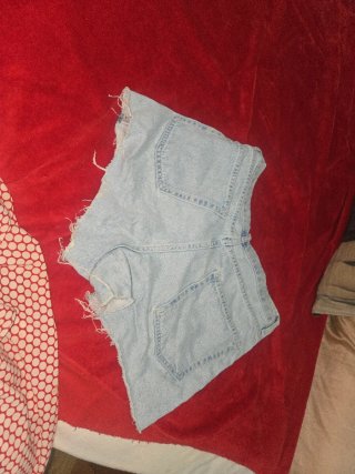 Pantalón corto vaquero Mom pedrería