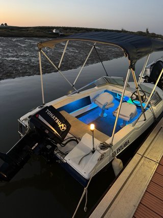Barco Glastron V-142 - Tohatsu 50 CV 2T