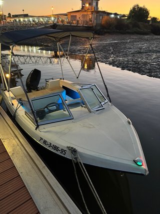 Barco Glastron V-142 - Tohatsu 50 CV 2T