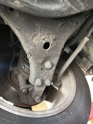 BRAZO SUSPENSION DELANTERO DERECHO KIA CEED (ED)