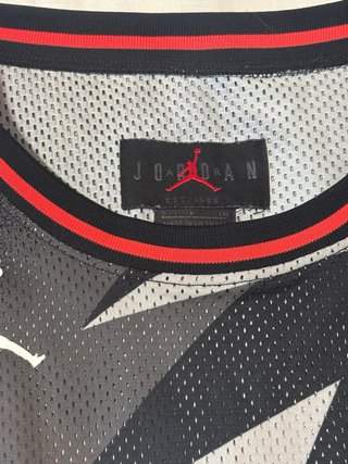 Camiseta Jordan PSG negra y roja