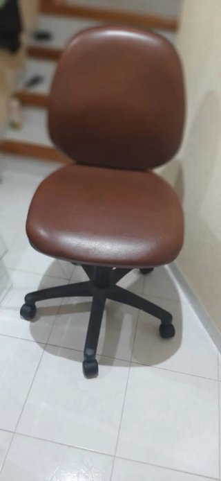 Silla de escritorio giratoria