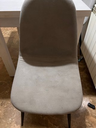 Mesa extensible y 4 sillas comedor