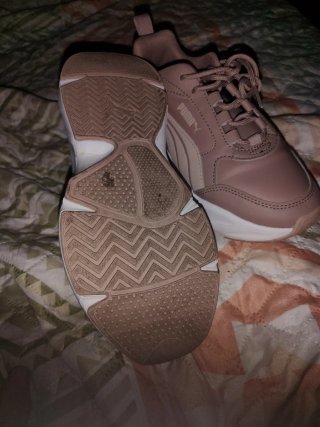 Zapatillas Puma rosas y blancas