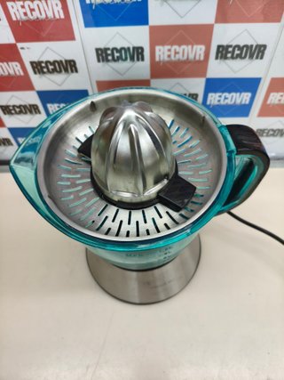 Exprimidor eléctrico de 60 W con 2 conos.