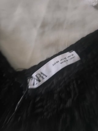 Top Zara Negro con Flecos y Etiqueta