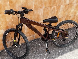 Bicicleta Infantil 24 Decathlon, en buen estado