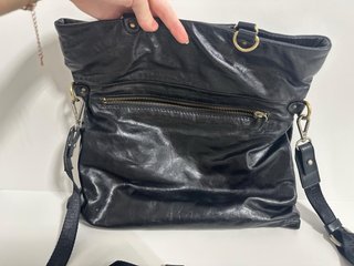 Bolso ADOLFO DOMINGUEZ Negro Piel