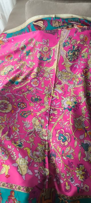 Pañuelo estampado floral