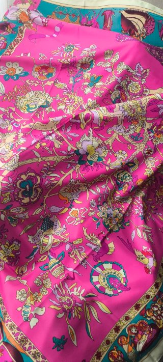 Pañuelo estampado floral