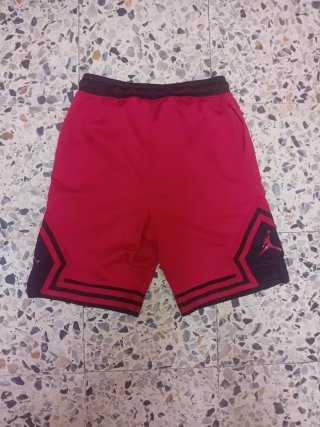 Pantalón corto Jordan rojo y negro
