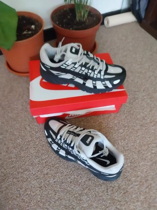 Nike P-6000 Zapatillas Negras y Blancas