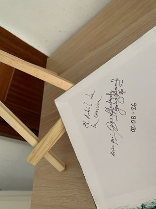Cuadro pequeño de madera con base