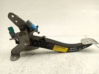 PEDAL EMBRAGUE RENAULT MEGANE II BERLINA 5P F4R37
