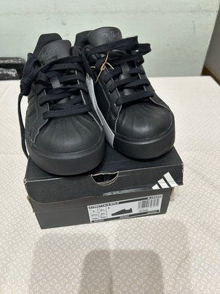 Zapatillas Adidas Negras Nuevas 37 1/3