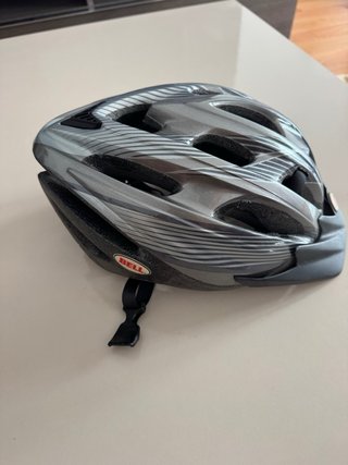 Casco Bell gris