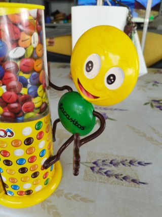 Dispensador de Lacasitos