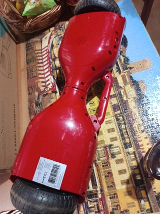 Hoverboard Rojo. Buen estado. Poquísimo uso