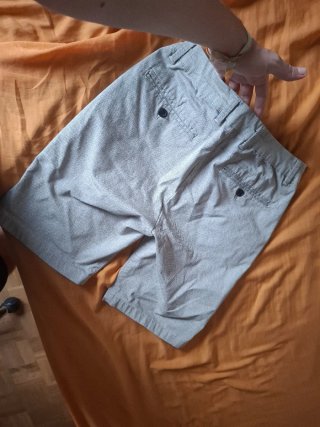 Pantalón corto vestir gris
