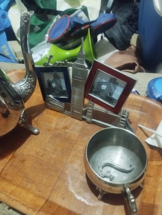 Tetera de plata antigua