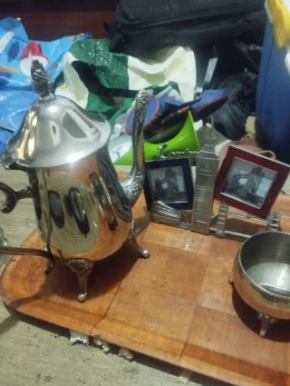 Tetera de plata antigua