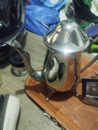 Tetera de plata antigua