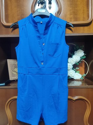 Vestidos varios, ajustado talla S.