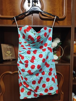 Vestidos varios, ajustado talla S.