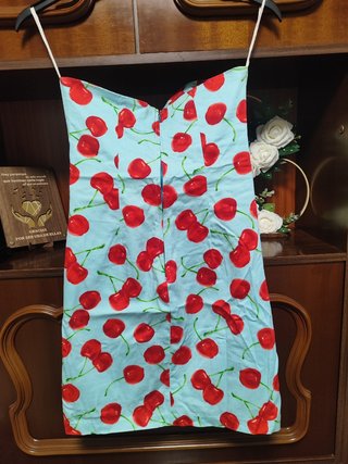Vestidos varios, ajustado talla S.