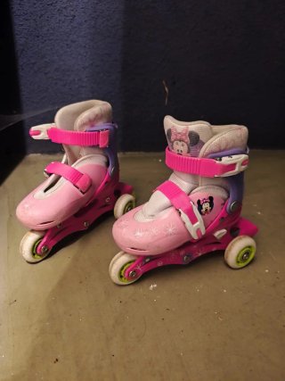 Patines 27-30  y Casco S 50-56Minnie Mouse