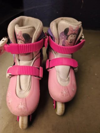 Patines 27-30  y Casco S 50-56Minnie Mouse