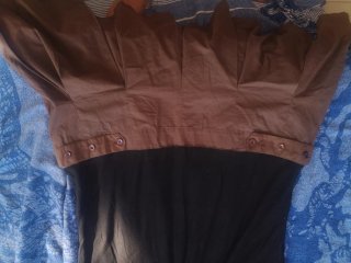 Mono/Peto Negro y Marrón con Tirantes