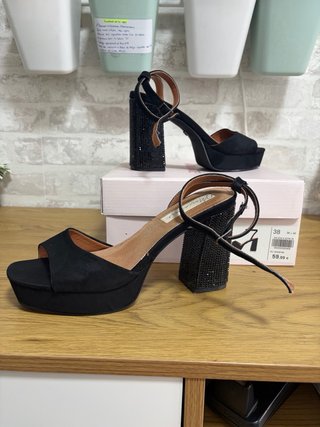 Zapatos de tacón negros MARIAMARE talla 38