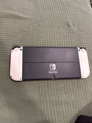 Nintendo Switch OLED + Accesorios y Juegos