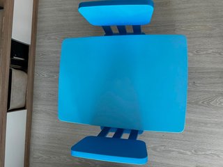 Mesa infantil azul Ikea