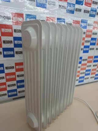 Radiador aceite 9 módulos 2000 W – Cecotec