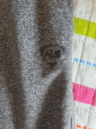Pantalones cortos grises