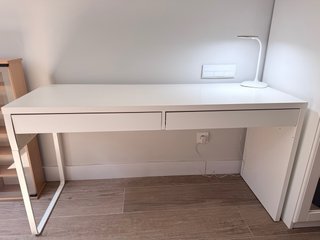 Escritorio MICKE IKEA 142x50cm