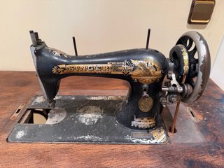 Máquina de coser antigua Gritzner