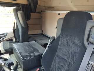 Mercedes ACTROS 25 43-CAMIONES LONAS / TAUTLINER