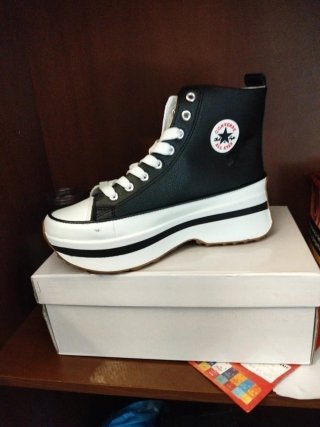 Converse Botas Polipiel Negras y Blancas