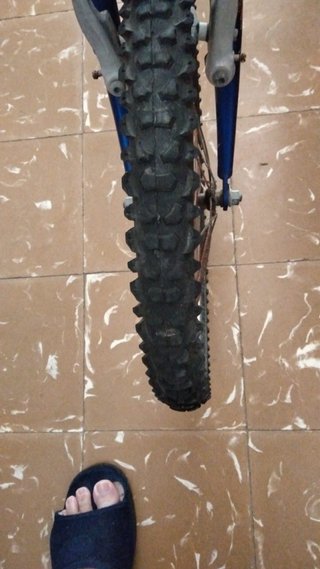 Bicicleta Orbea Roja y bicicleta Conor azul infant