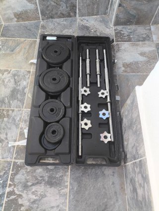 Banco de pesas con accesorios
