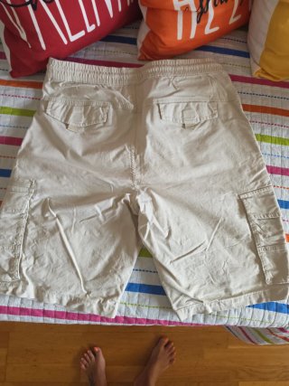 Pantalones cargo beige