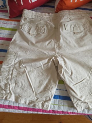 Pantalones cargo beige