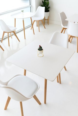 Tavolo da Pranzo Quadrato Bianco in Legno 80x80cm