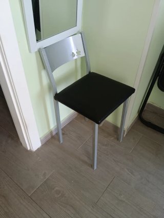 2 Mesas de Pared IKEA NORBERG y taburete de regalo