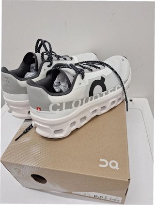 Zapatillas On Cloudmonster Blancas Talla 42