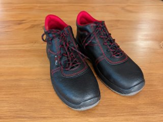 Zapatos de seguridad FORLI negros y rojos