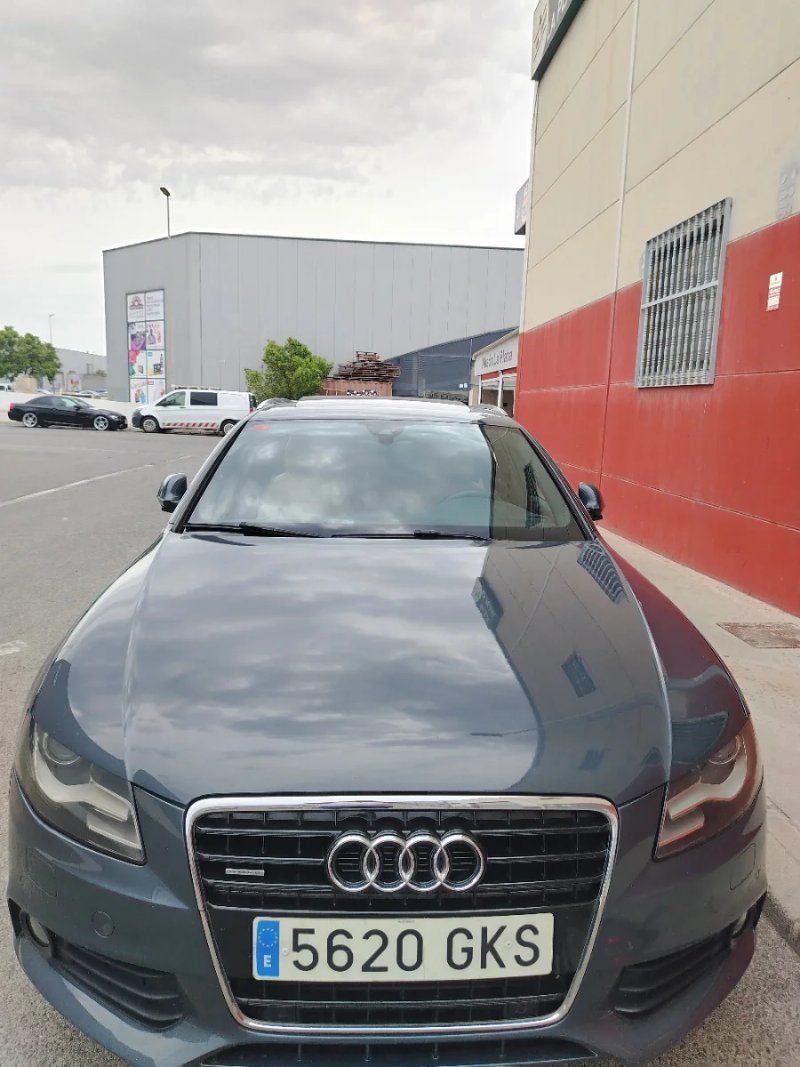 Audi A4 2009 - foto 1